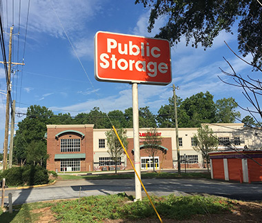 Pole Signs Free Consultation The Sign Distillery